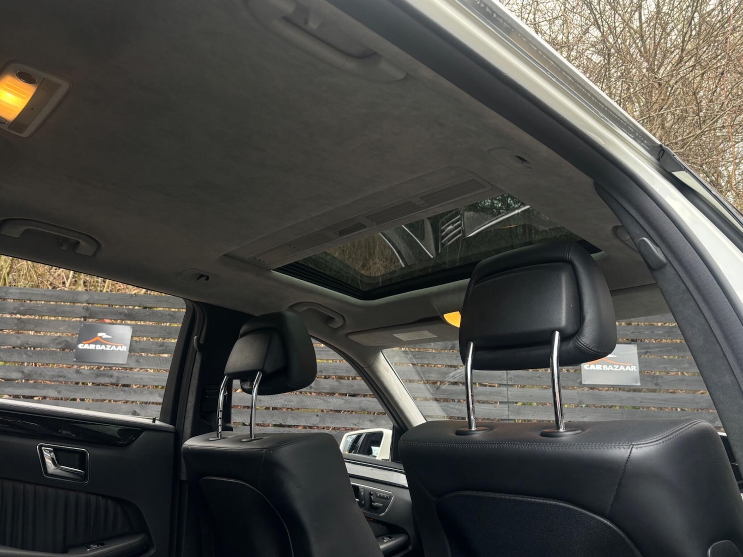 Used Mercedes-Benz E Class 2010 for sale - 76990166: Photo 44