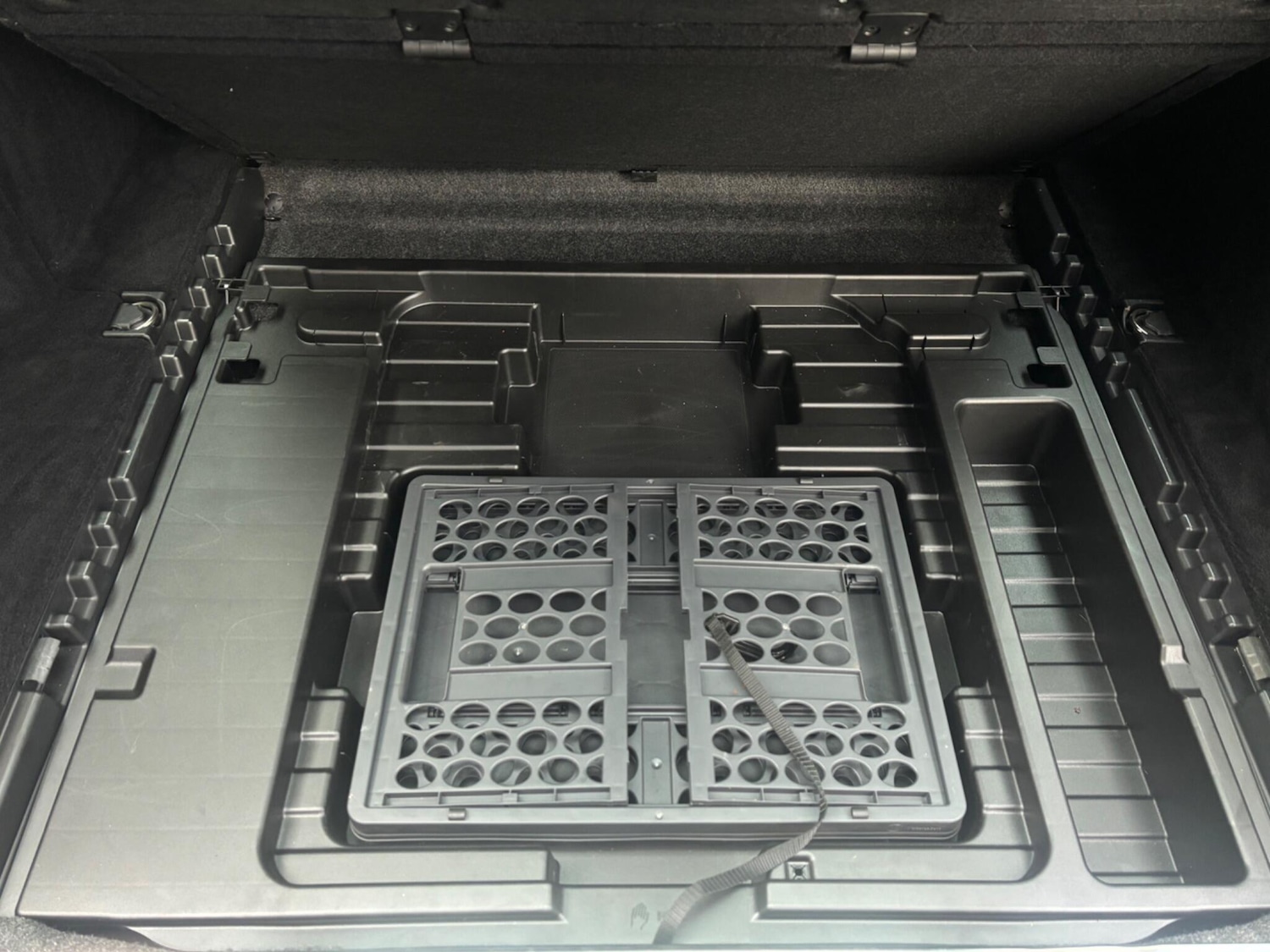 Used Mercedes-Benz E Class 2010 for sale - 76990166: Photo 52