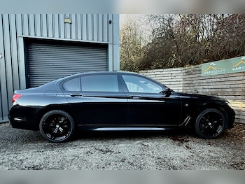 Used BMW 7 Series 2018 for sale - 76377575: Photo