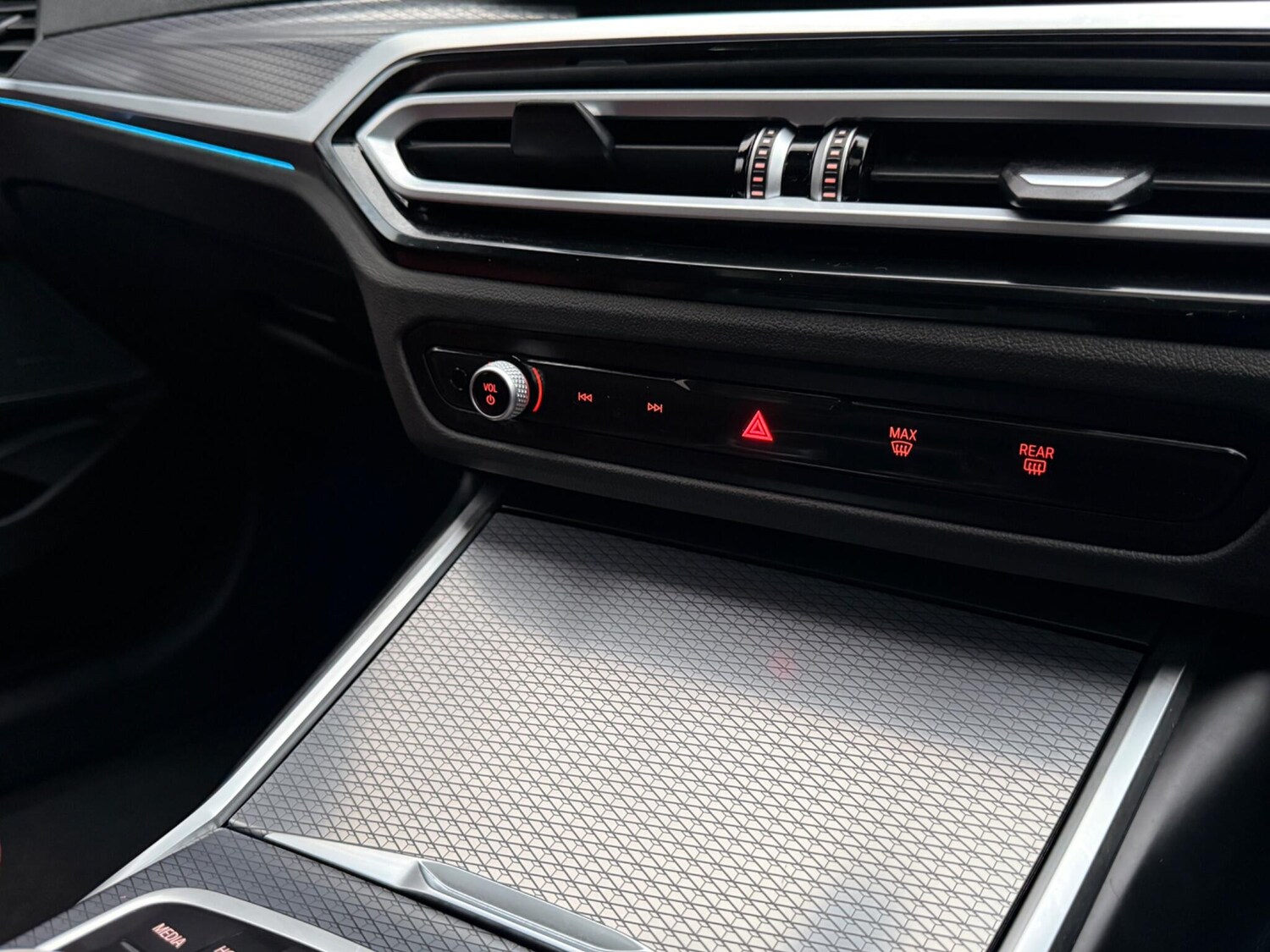 Used BMW 3 Series 2024 for sale - 78020258: Photo 41