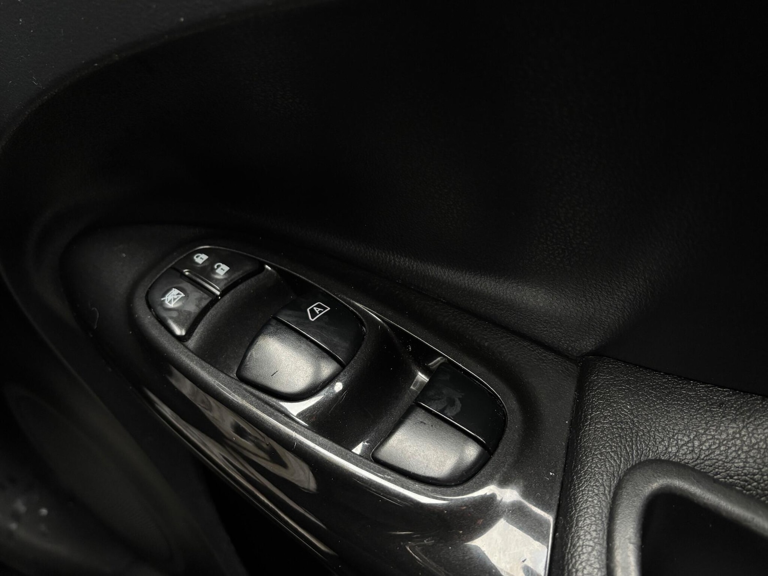 Used Nissan Juke 2016 for sale - 76993865: Photo 29