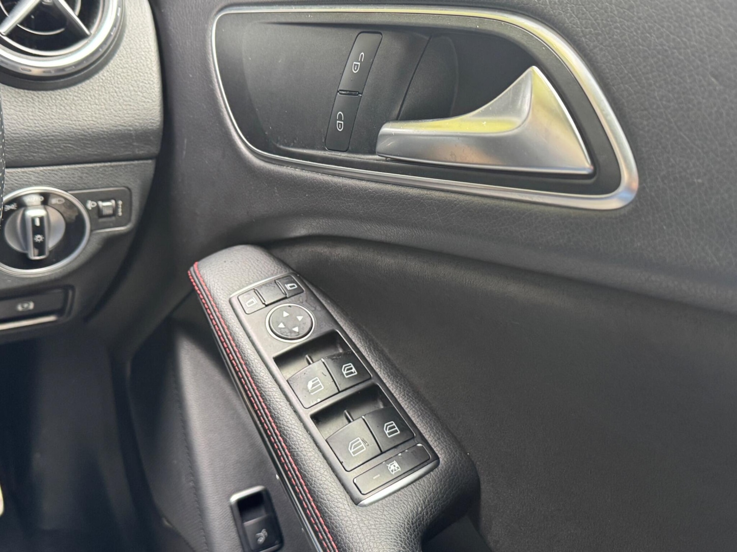 Used Mercedes-Benz GLA 2015 for sale - 76226385: Photo 27