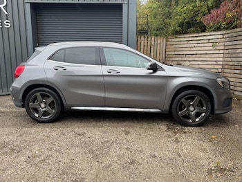 Used Mercedes-Benz GLA 2015 for sale - 76226385: Photo