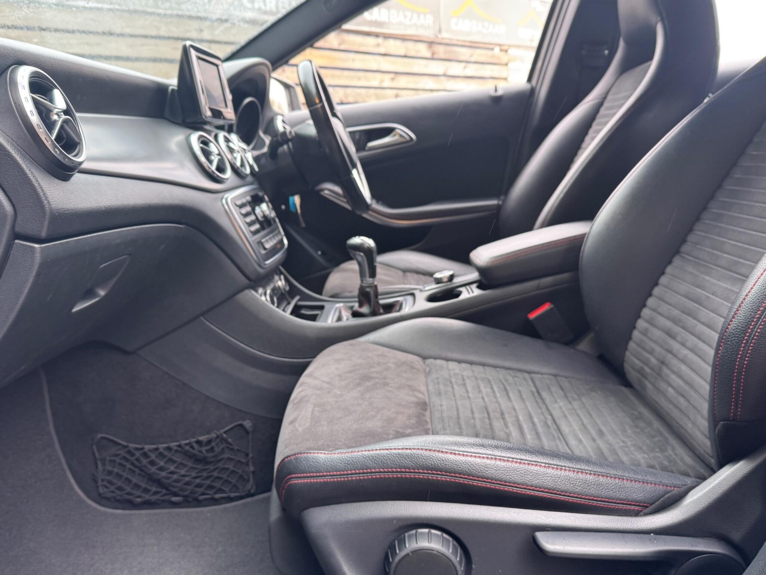 Used Mercedes-Benz GLA 2015 for sale - 76226385: Photo 8