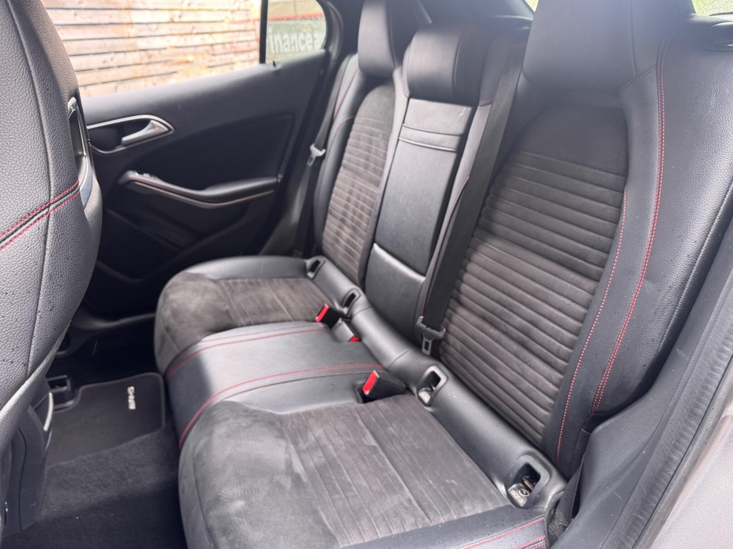 Used Mercedes-Benz GLA 2015 for sale - 76226385: Photo 9