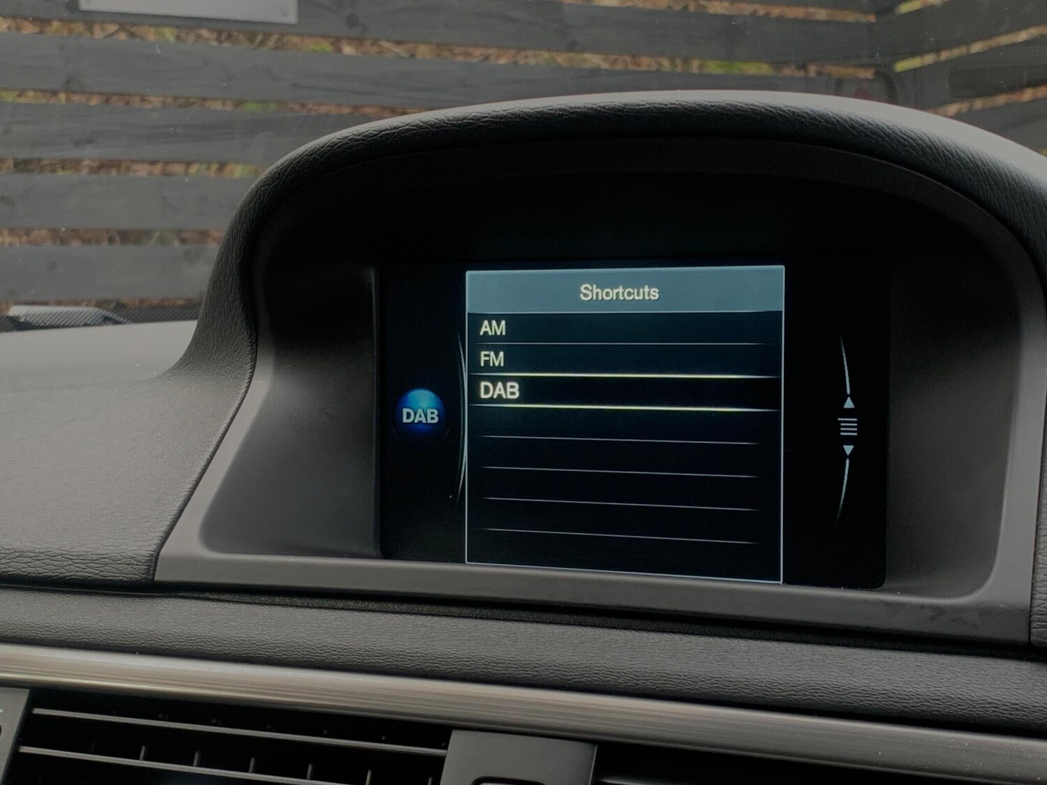 Used Volvo V70 for sale - 77633267: Photo 25