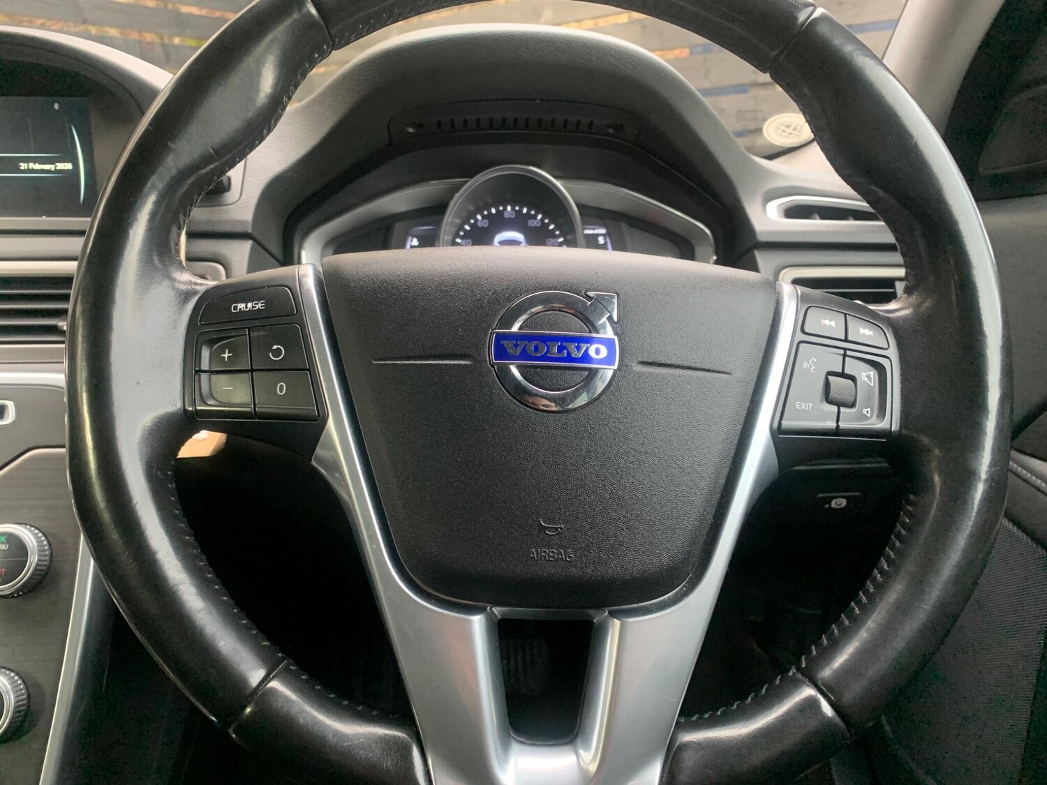 Used Volvo V70 for sale - 77633267: Photo 36