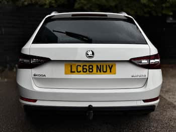 Used Skoda Superb 2018 for sale - 79698686: Photo