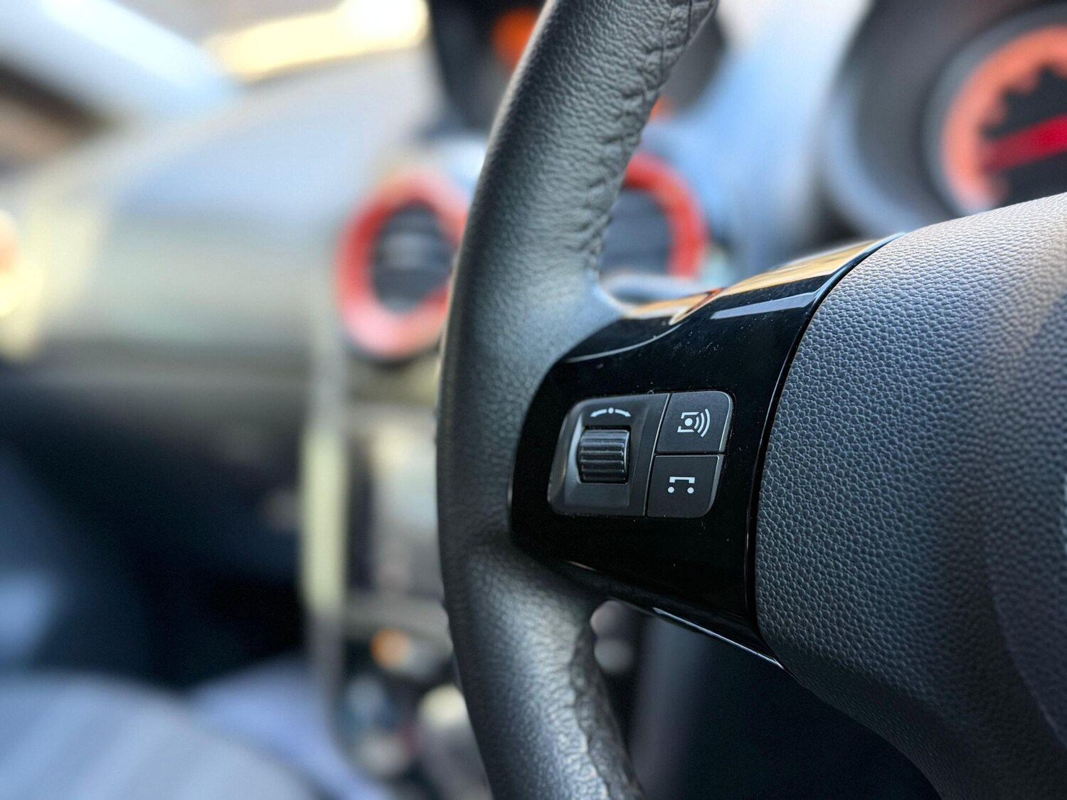 Used Vauxhall Corsa 2013 for sale - 77939608: Photo 31