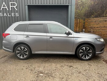 Used Mitsubishi Outlander 2017 for sale - 76440858: Photo