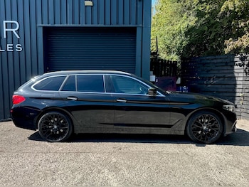 Used BMW 5 Series 2017 for sale - 79472376: Photo