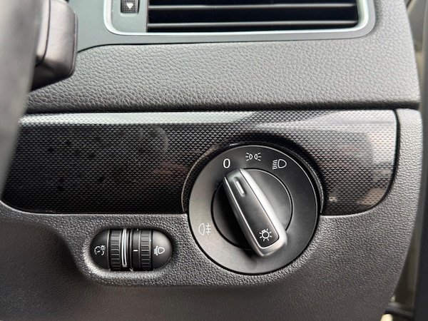 Used Volkswagen Jetta 2011 for sale - 75059562: Photo 27