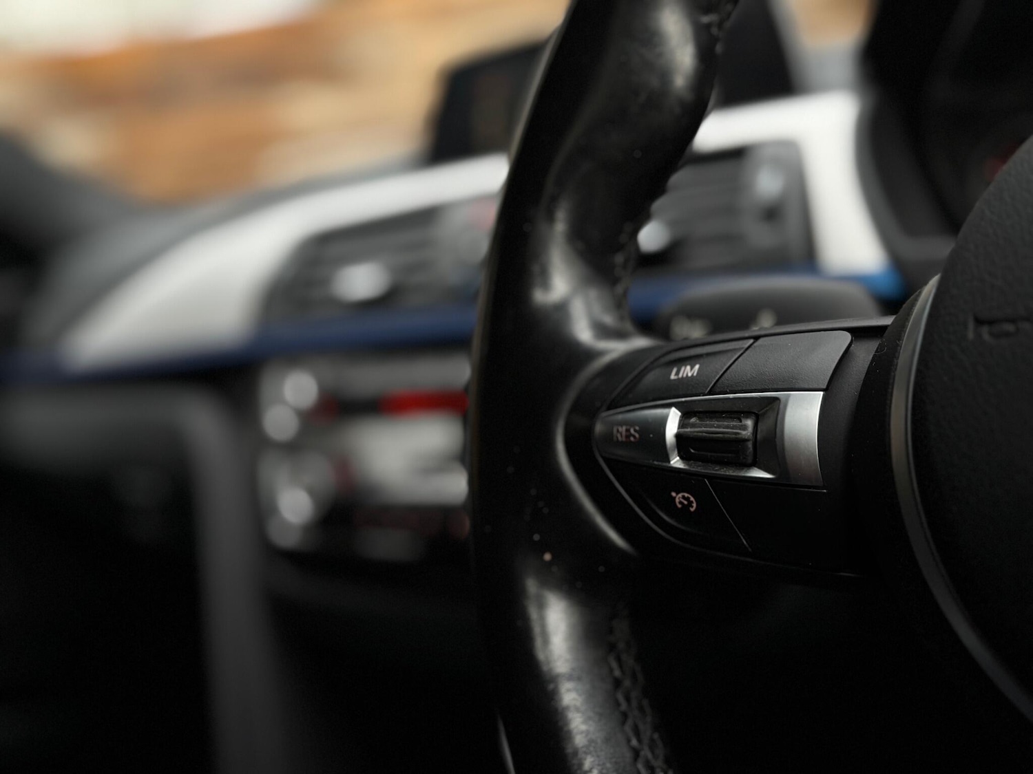 Used BMW 3 Series 2016 for sale - 76752576: Photo 40