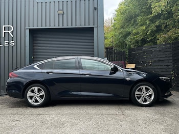 Used Vauxhall Insignia 2018 for sale - 79362313: Photo