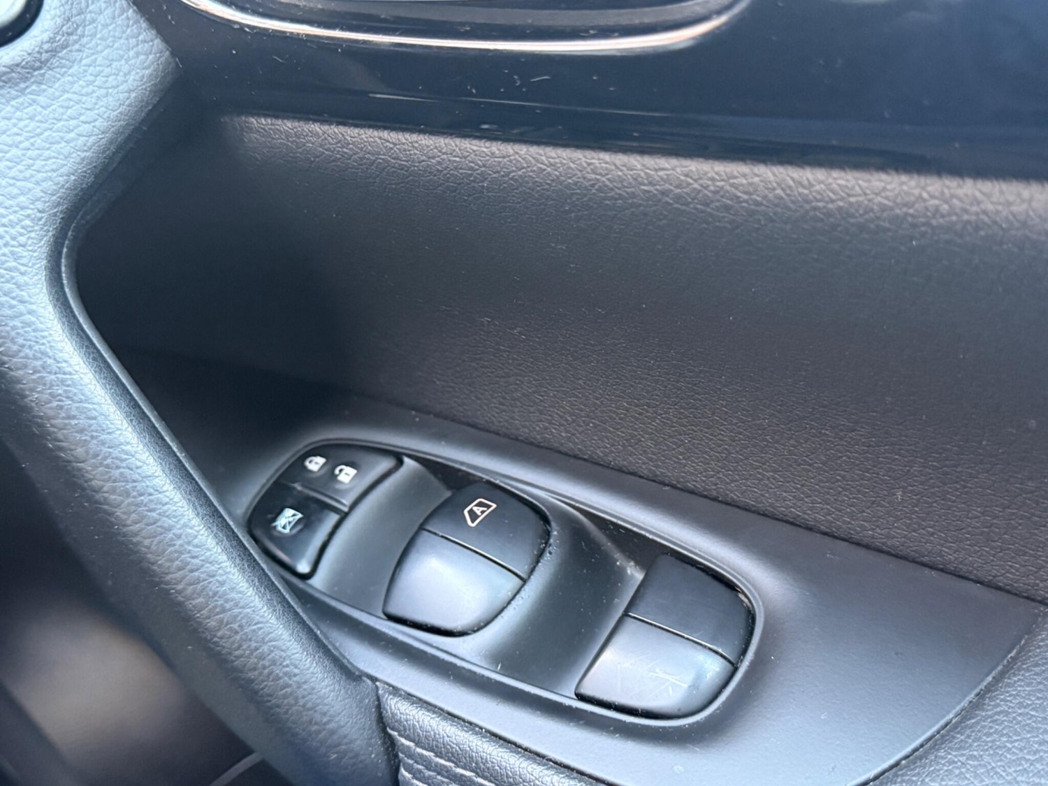 Used Nissan Qashqai 2016 for sale - 76936014: Photo 27