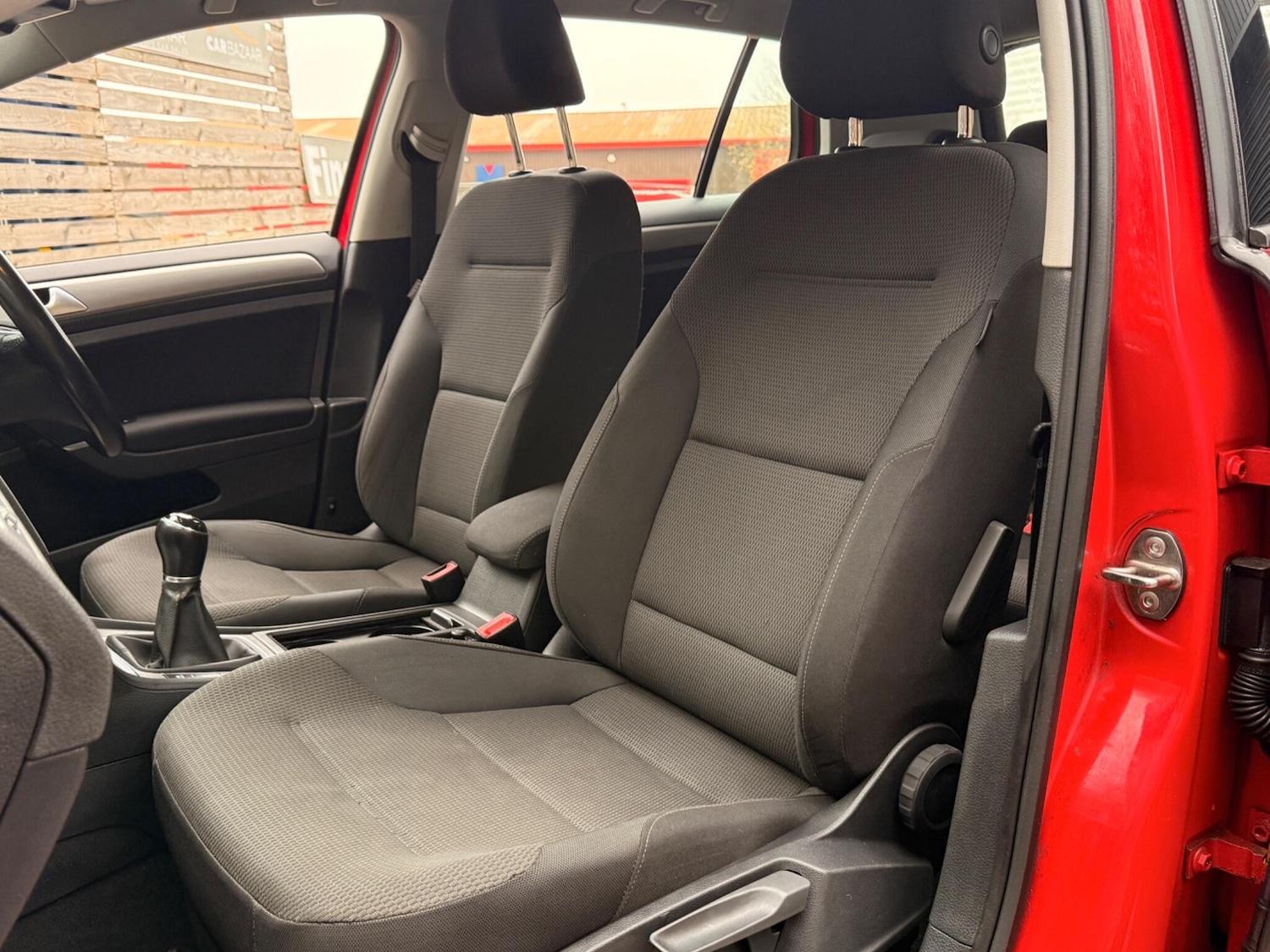 Used Volkswagen Golf 2015 for sale - 77053938: Photo 7