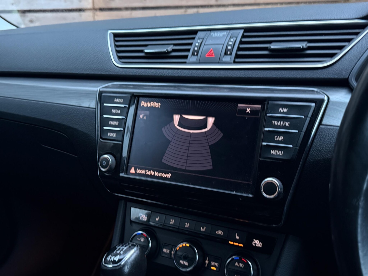 Used Skoda Superb 2017 for sale - 77053934: Photo 42