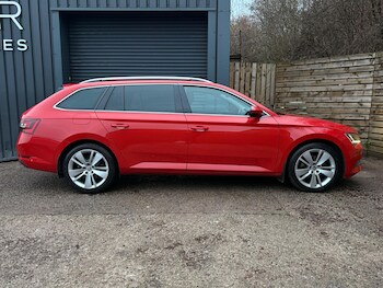 Used Skoda Superb 2017 for sale - 77053934: Photo