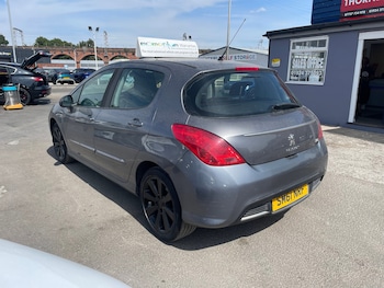Used Peugeot 308 2011 for sale - 79399793: Photo