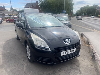 Used Peugeot 5008 2011 for sale - 79537809: Photo