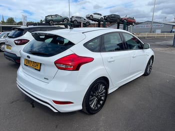Used Ford Focus 2017 for sale - 79733977: Photo