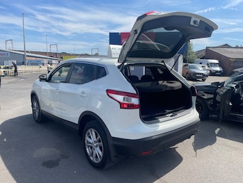 Used Nissan Qashqai 2014 for sale - 79504054: Photo