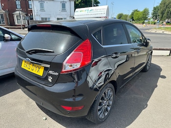 Used Ford Fiesta 2015 for sale - 78692535: Photo