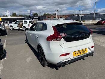 Used Volvo V40 2015 for sale - 79747965: Photo