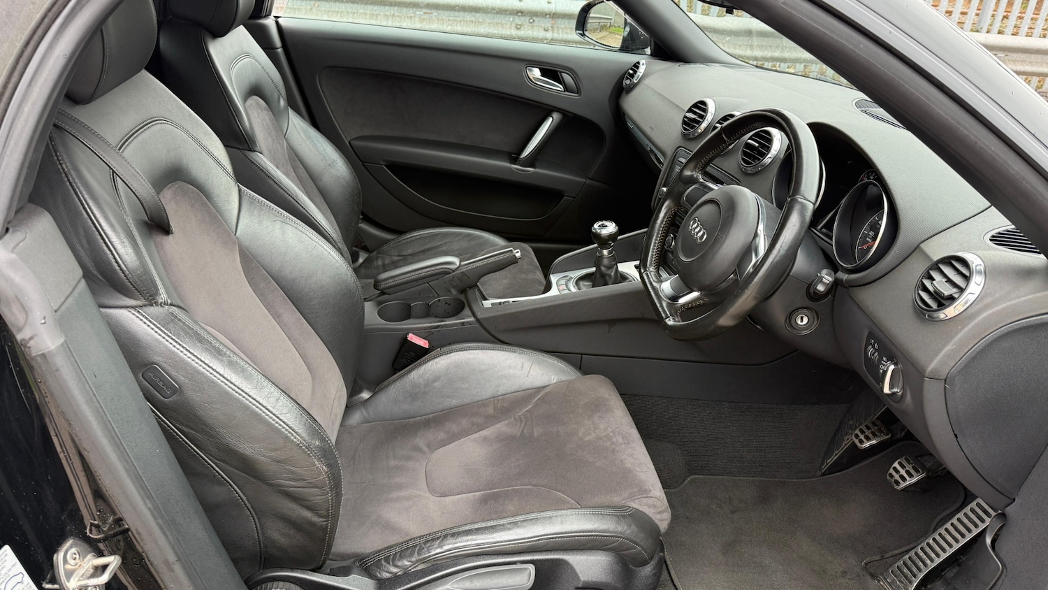 Used Audi TT 2009 for sale - 77746277: Photo 16