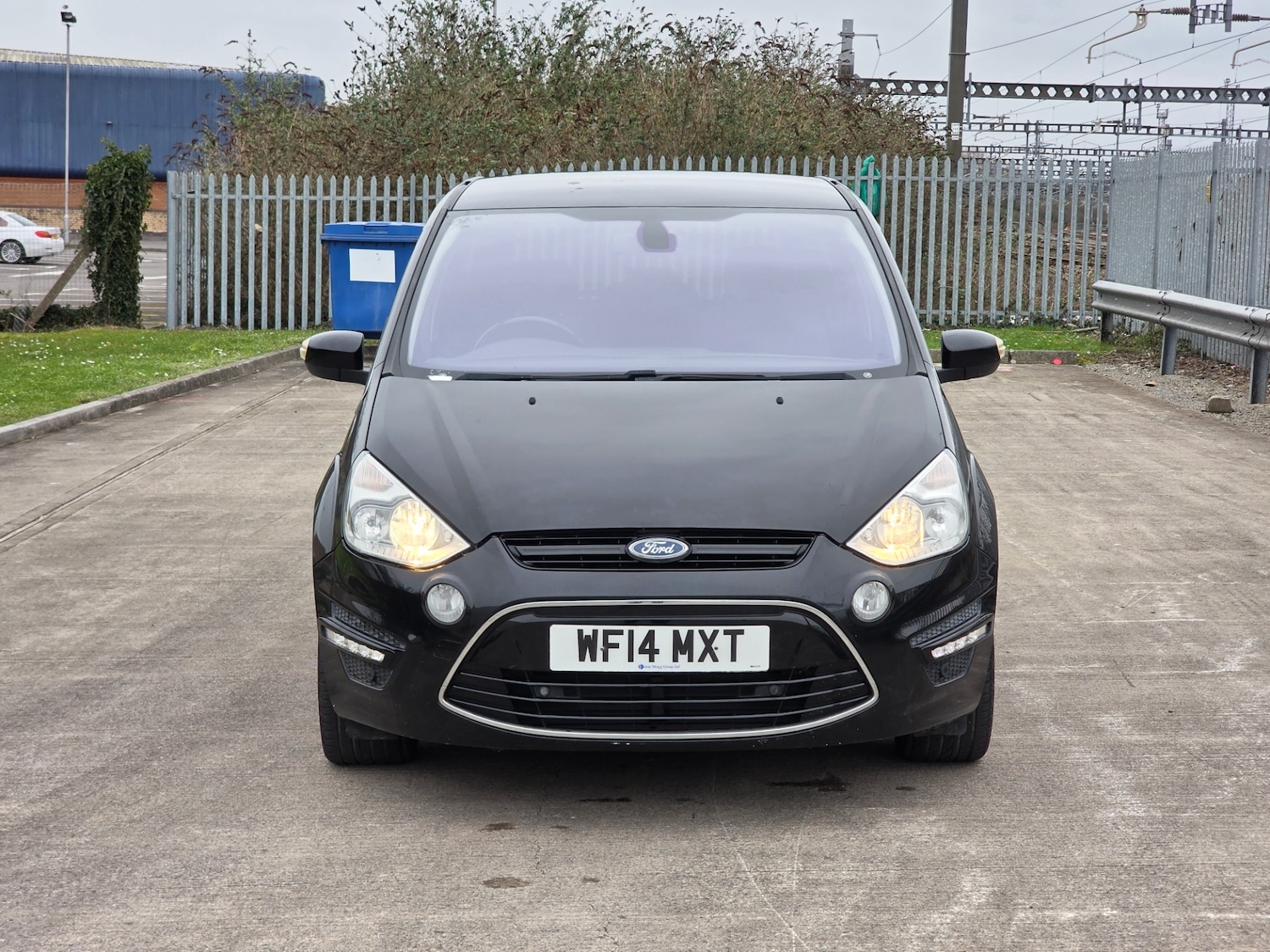Used Ford S-Max 2014 for sale - 77750244: Photo 4