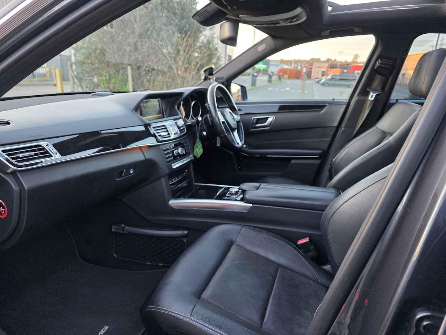 Used Mercedes-Benz E Class 2014 for sale - 77721572: Photo 12