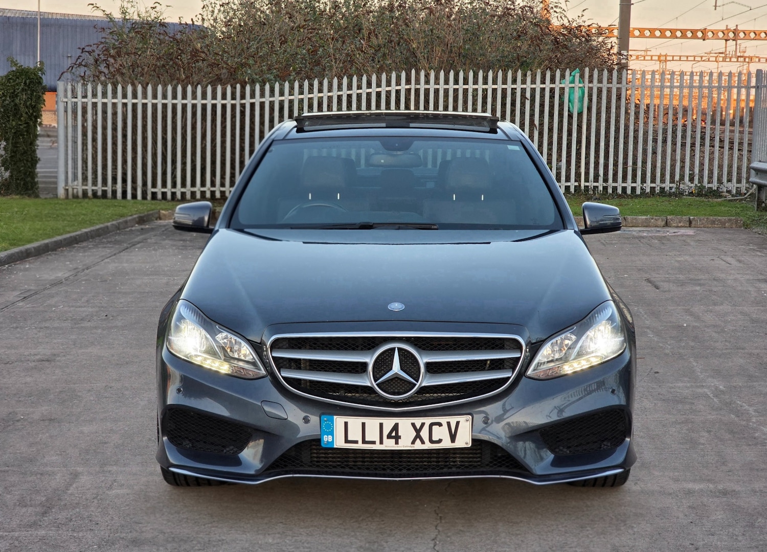 Used Mercedes-Benz E Class 2014 for sale - 77721572: Photo 4