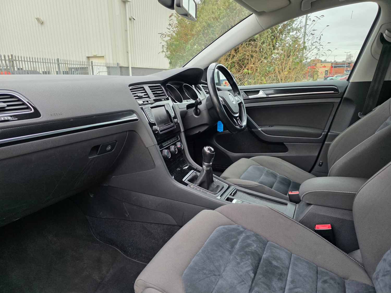 Used Volkswagen Golf 2013 for sale - 77746287: Photo 12