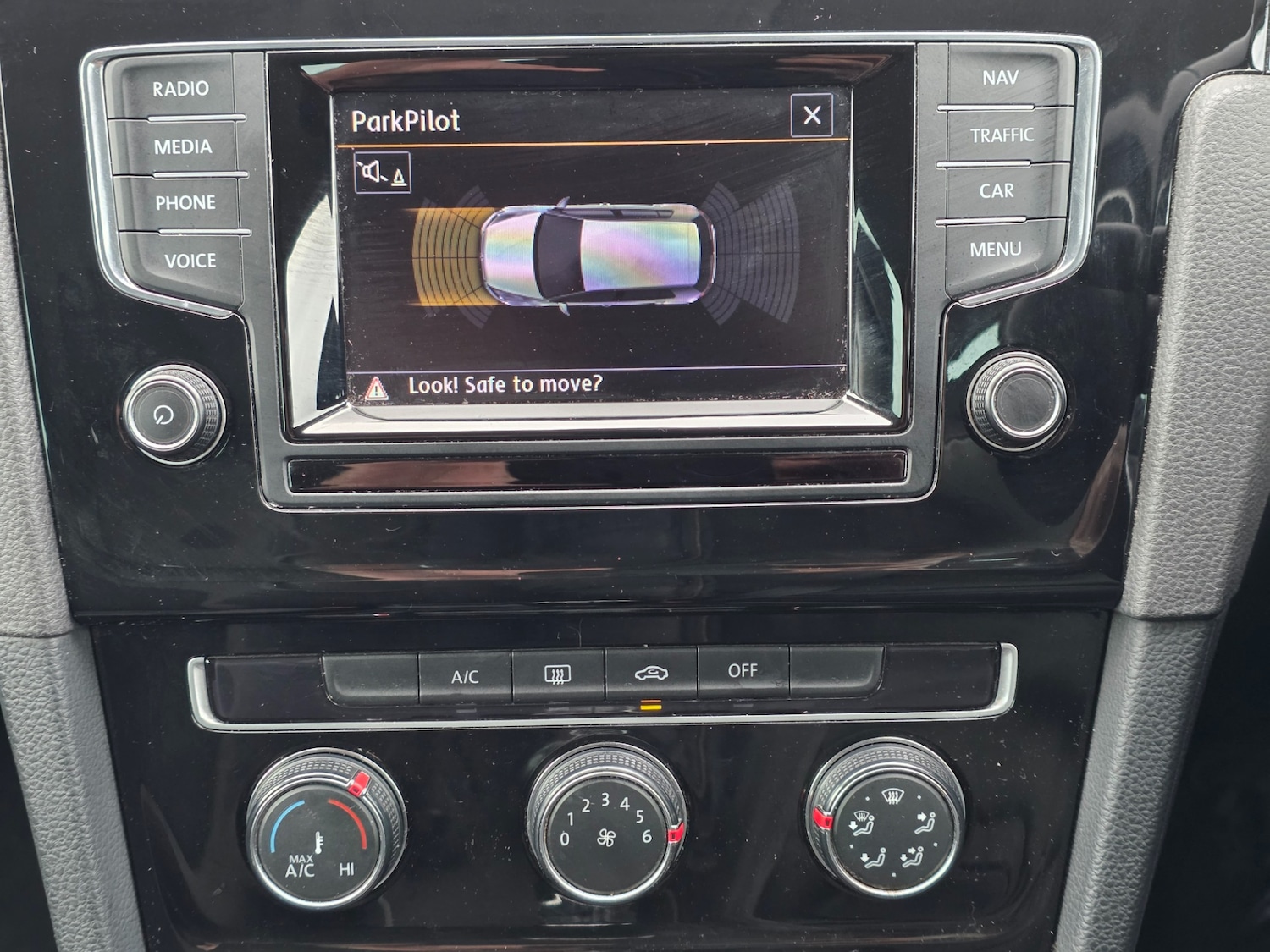 Used Volkswagen Golf 2013 for sale - 77746287: Photo 23