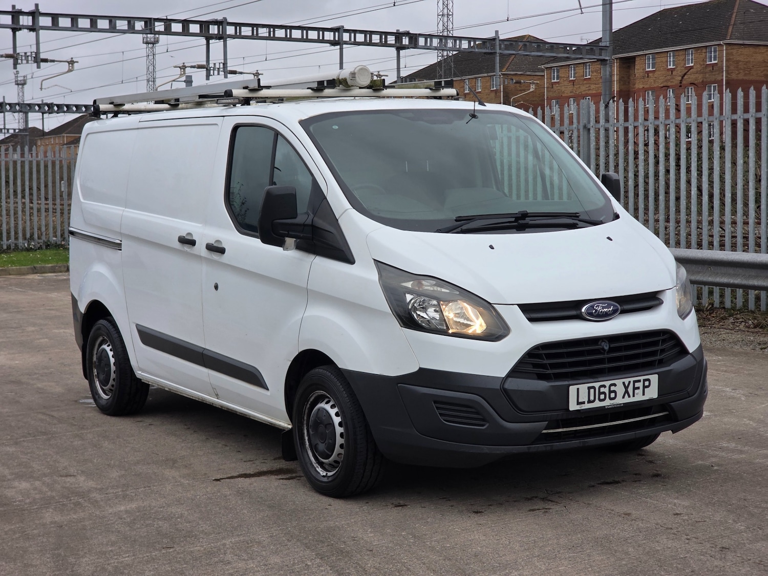 Used Ford Transit Custom 2016 for sale - 77722493: Photo 2