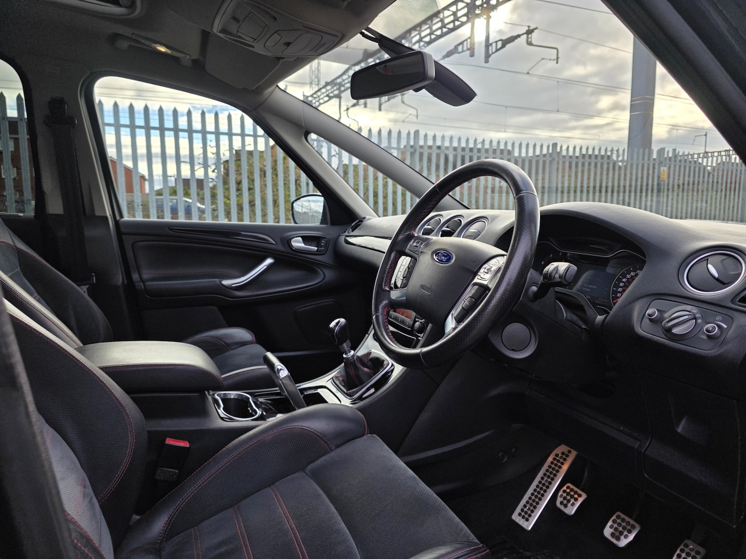 Used Ford S-Max 2011 for sale - 77746242: Photo 14