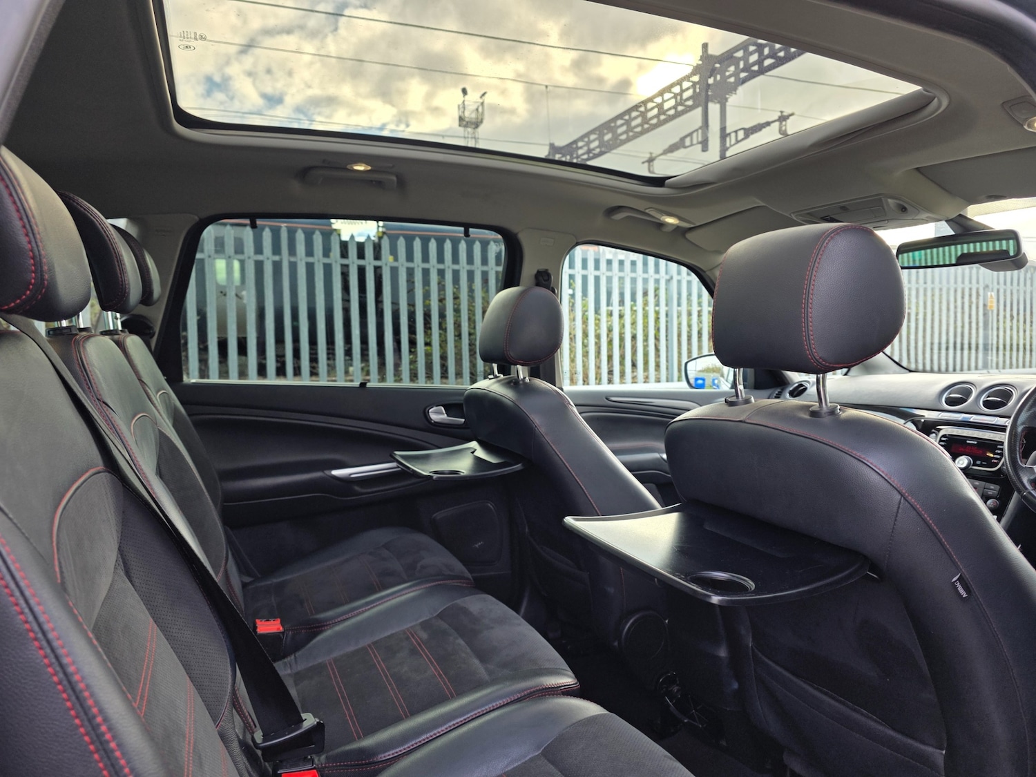 Used Ford S-Max 2011 for sale - 77746242: Photo 18