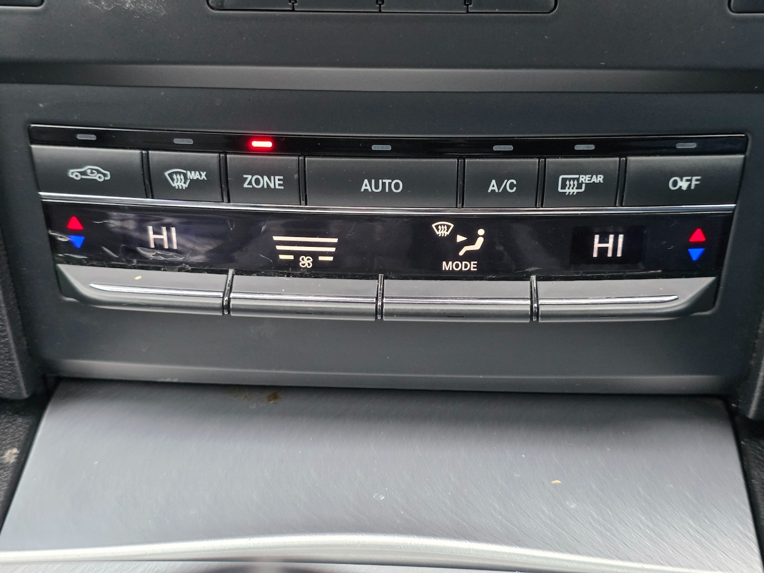 Used Mercedes-Benz E Class 2011 for sale - 77750243: Photo 22