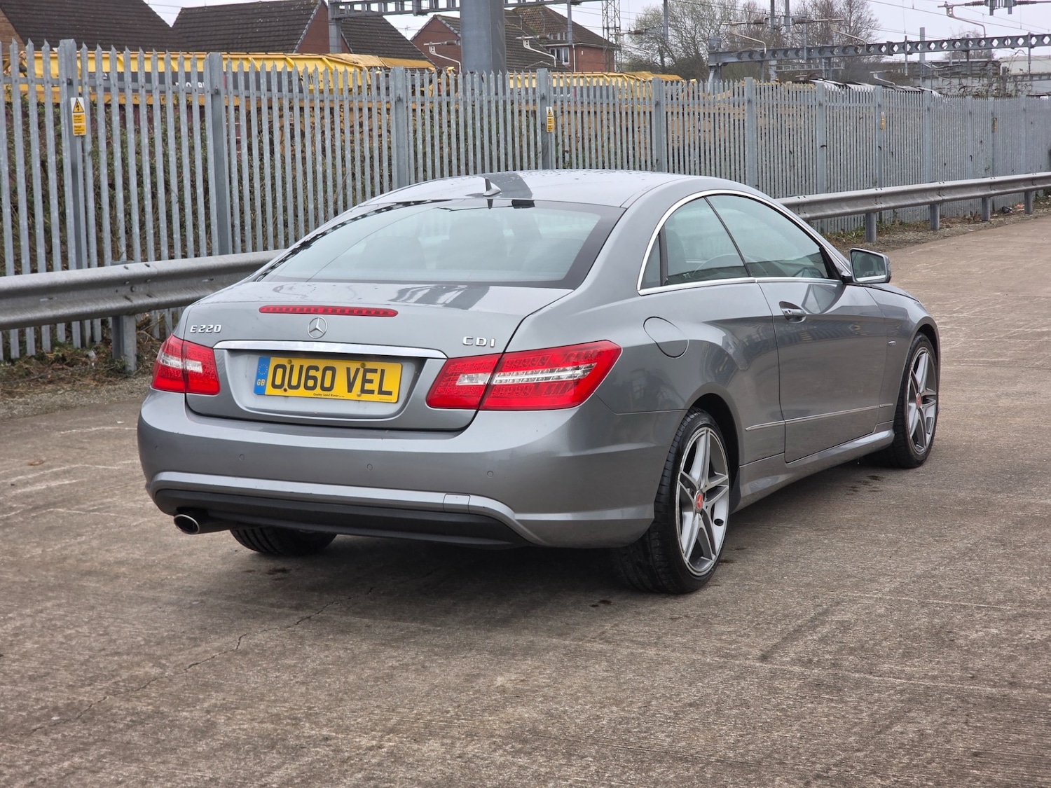 Used Mercedes-Benz E Class 2010 for sale - 77903347: Photo 11