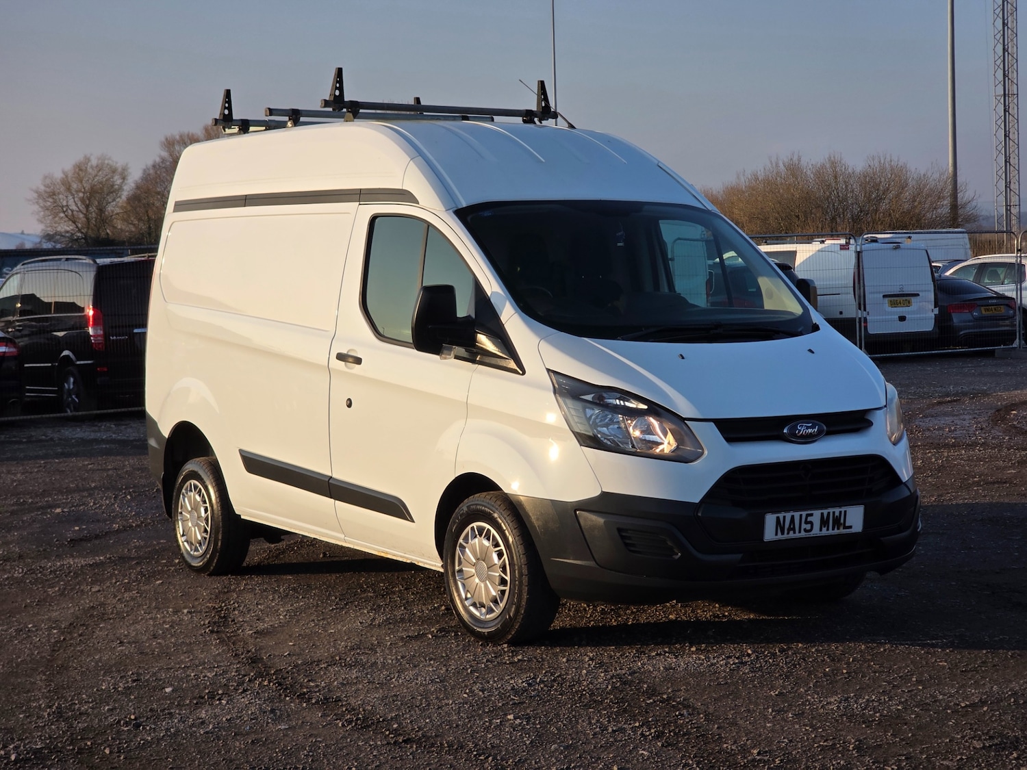 Used Ford Transit Custom 2015 for sale - 77750246: Photo 2