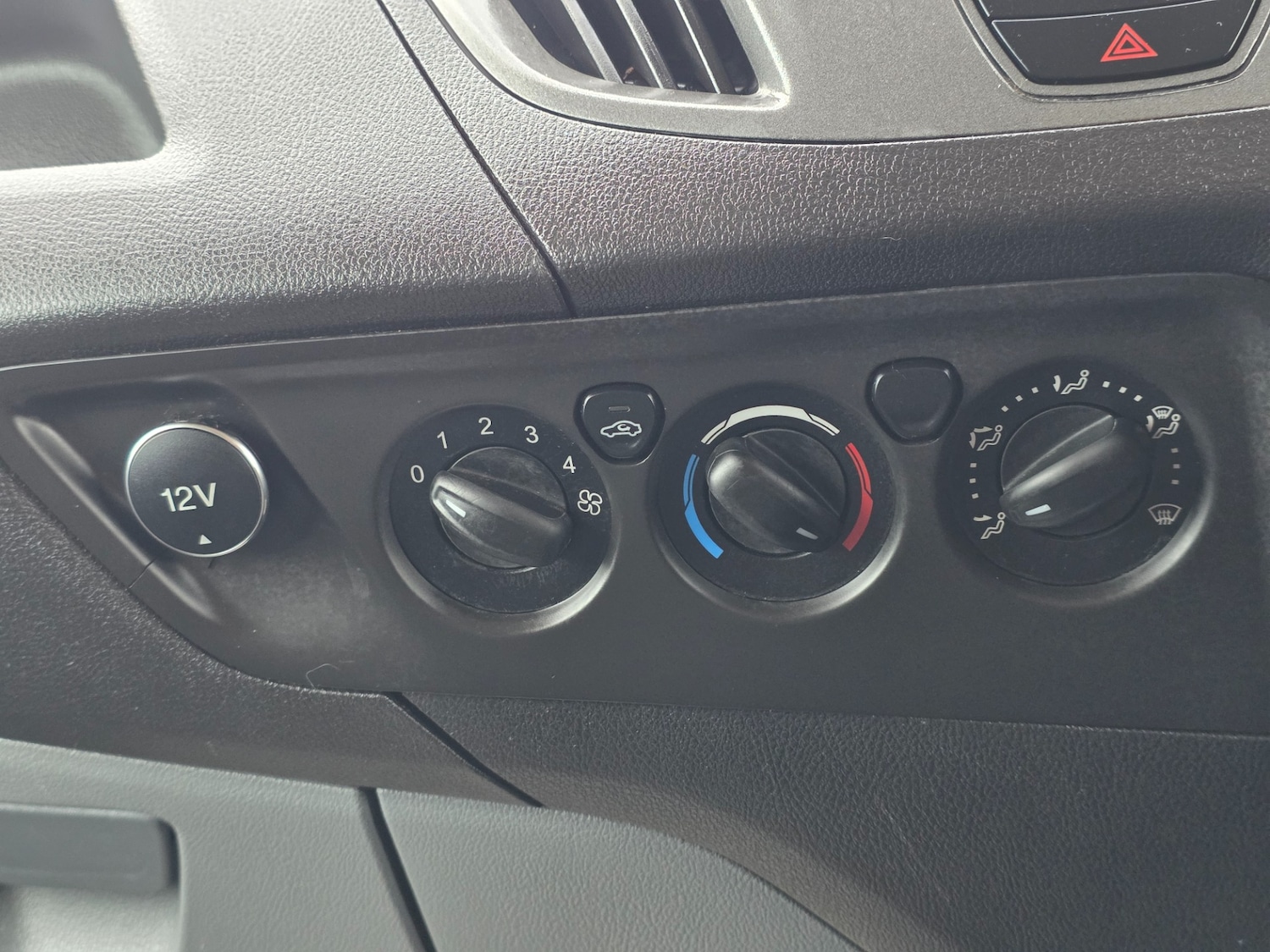 Used Ford Transit Custom 2015 for sale - 77954298: Photo 21