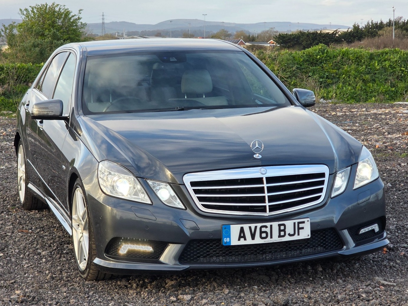 Used Mercedes-Benz E Class 2011 for sale - 78032064: Photo 2