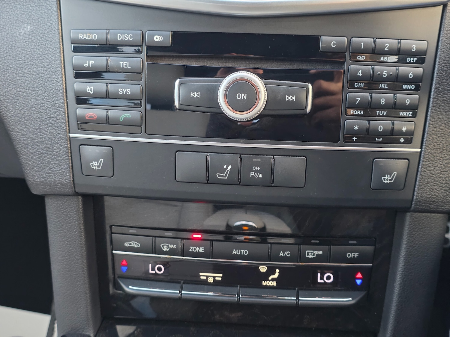 Used Mercedes-Benz E Class 2011 for sale - 78032064: Photo 23