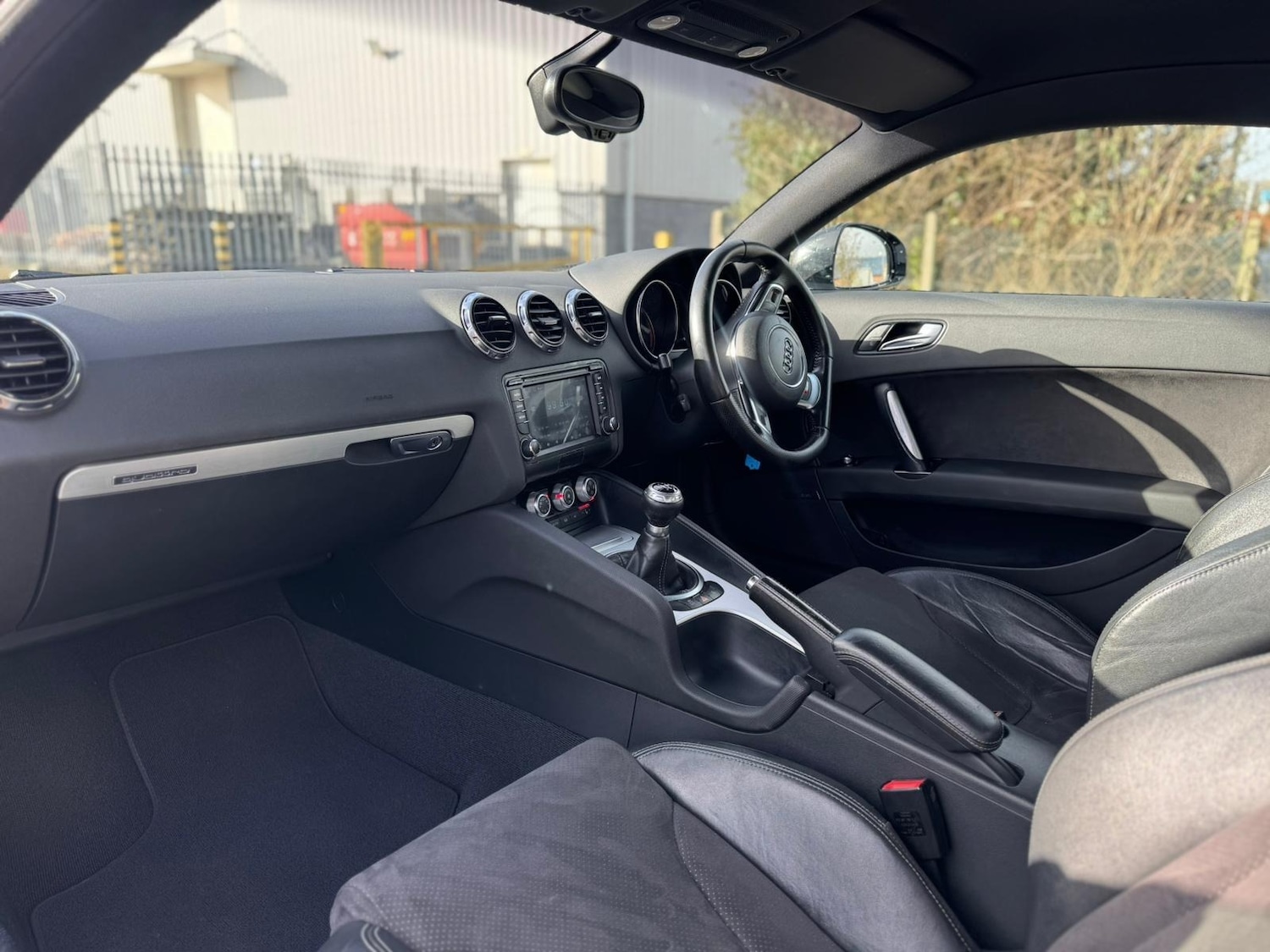 Used Audi TT 2012 for sale - 77746176: Photo 10