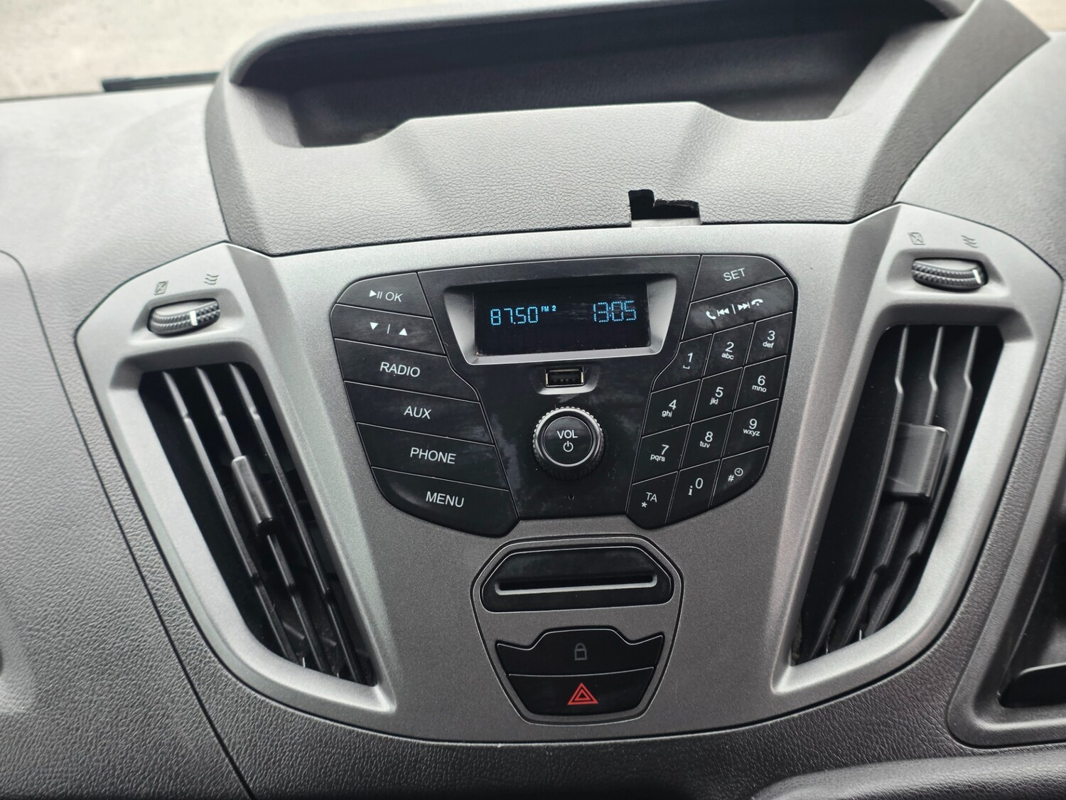 Used Ford Transit Custom 2015 for sale - 77722490: Photo 19