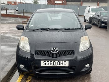Used Toyota Yaris 2010 for sale - 79761808: Photo