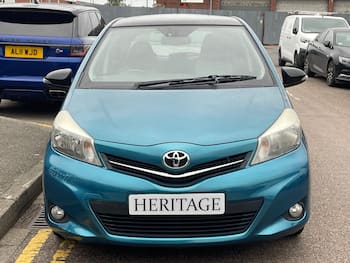 Used Toyota Yaris 2011 for sale - 79802849: Photo