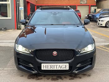 Used Jaguar XE 2017 for sale - 79765173: Photo