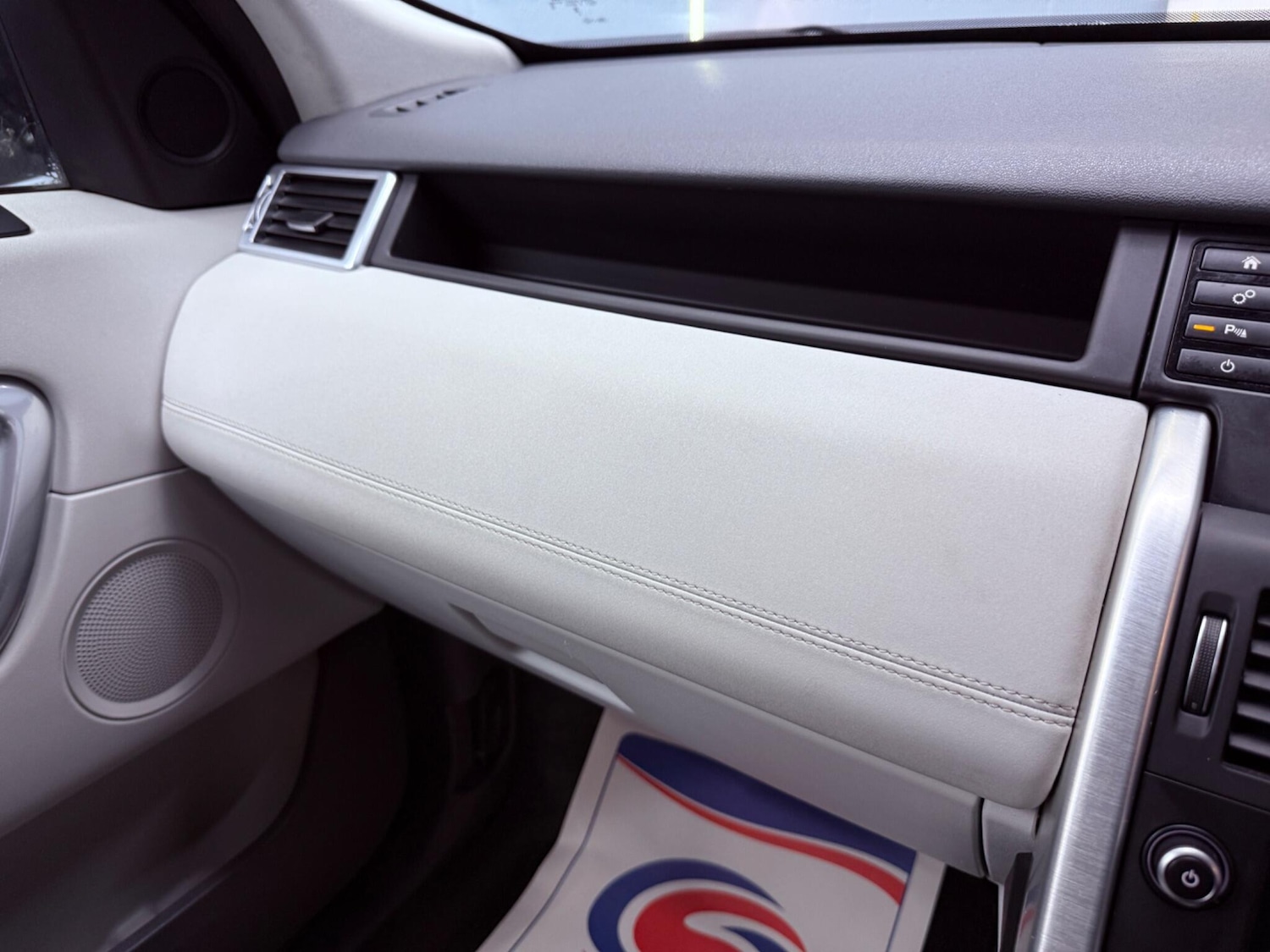 Used Land Rover Discovery Sport for sale - 77769518: Photo 14