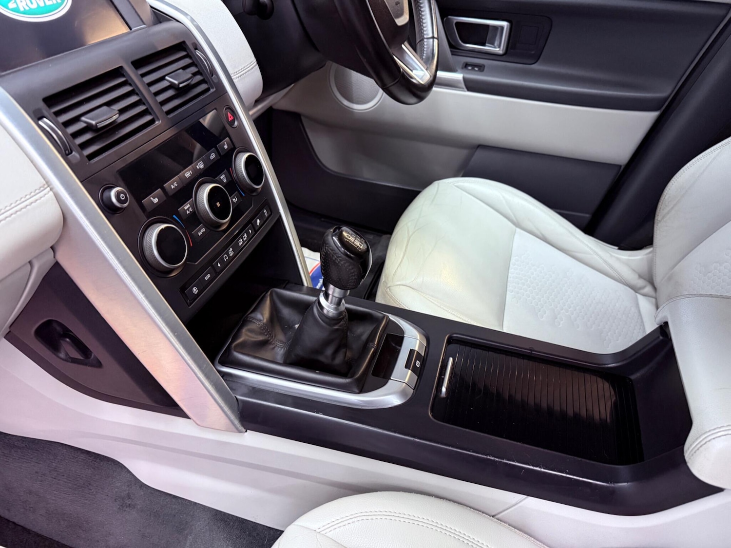 Used Land Rover Discovery Sport for sale - 77769518: Photo 27